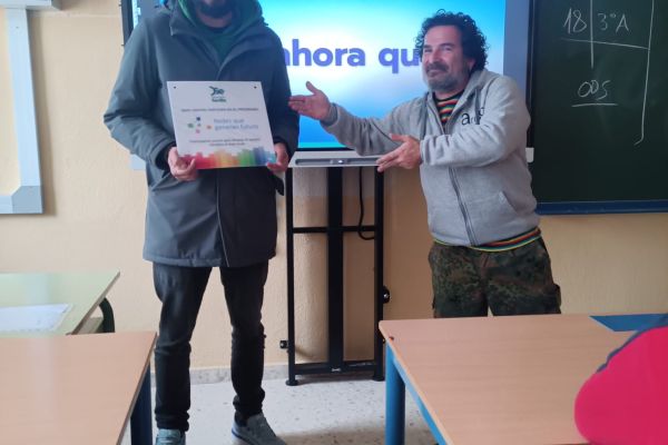Peñaflor se enreda otra edición